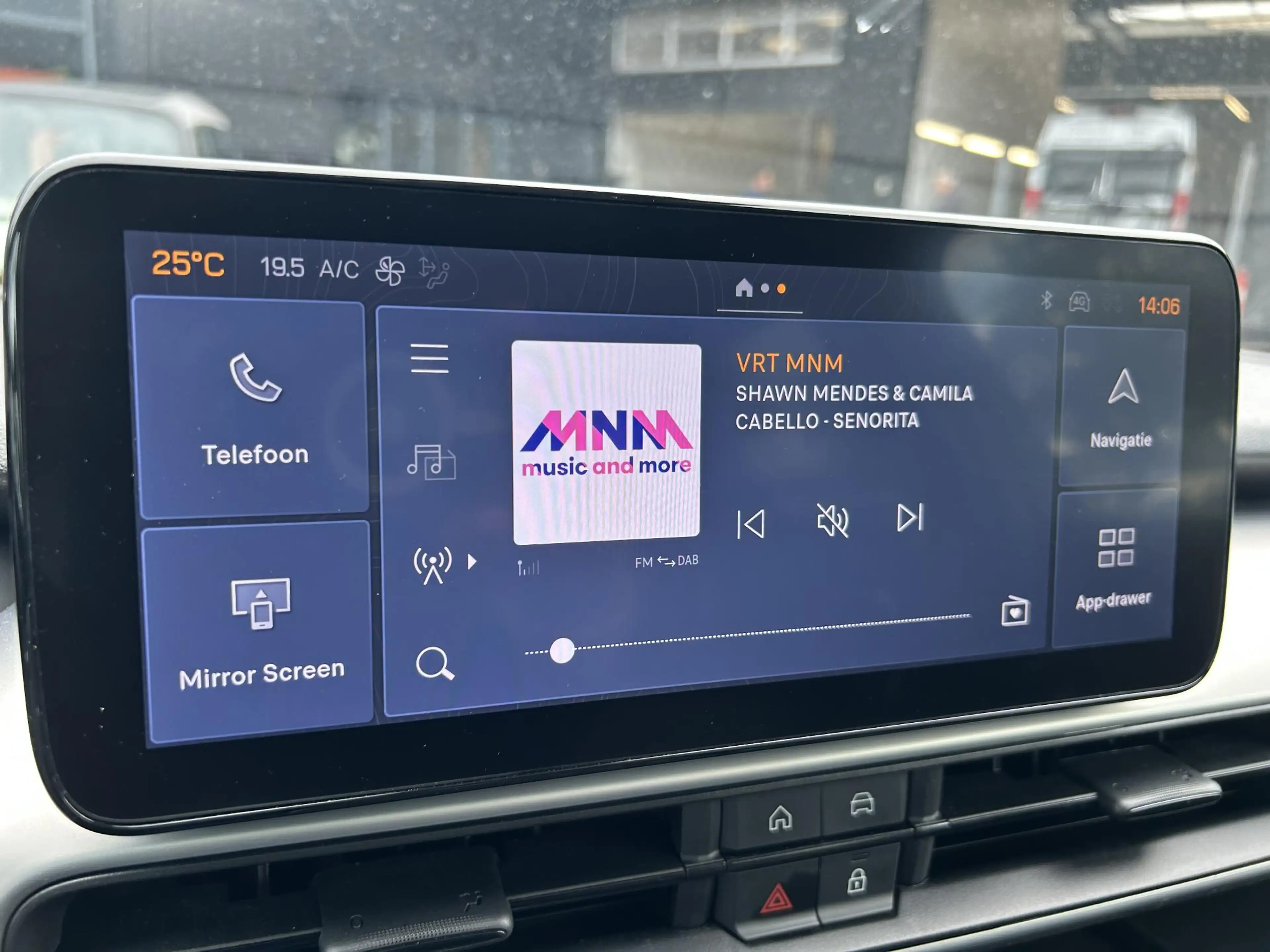 Jeep Avenger 1.2 e-Hybrid Summit | Navigatie | Camera | Parkeer — photo 13