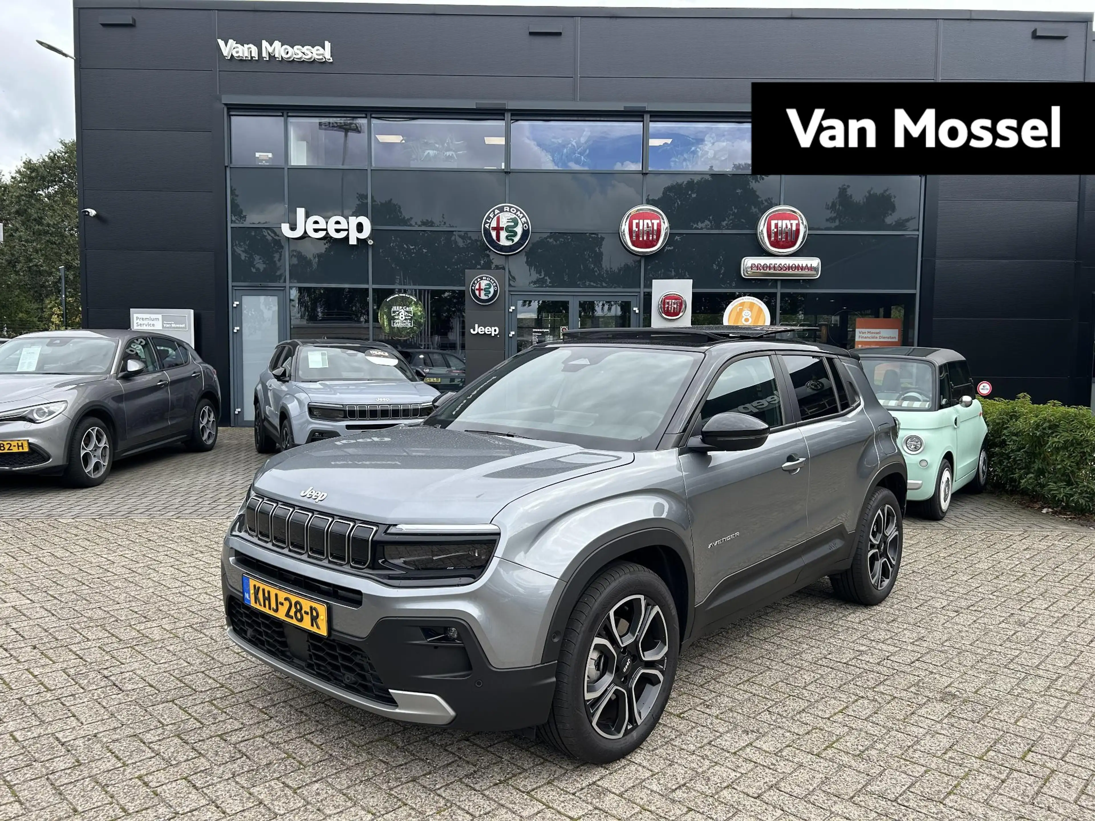 Jeep Avenger 1.2 e-Hybrid Summit | Navigatie | Camera | Parkeer