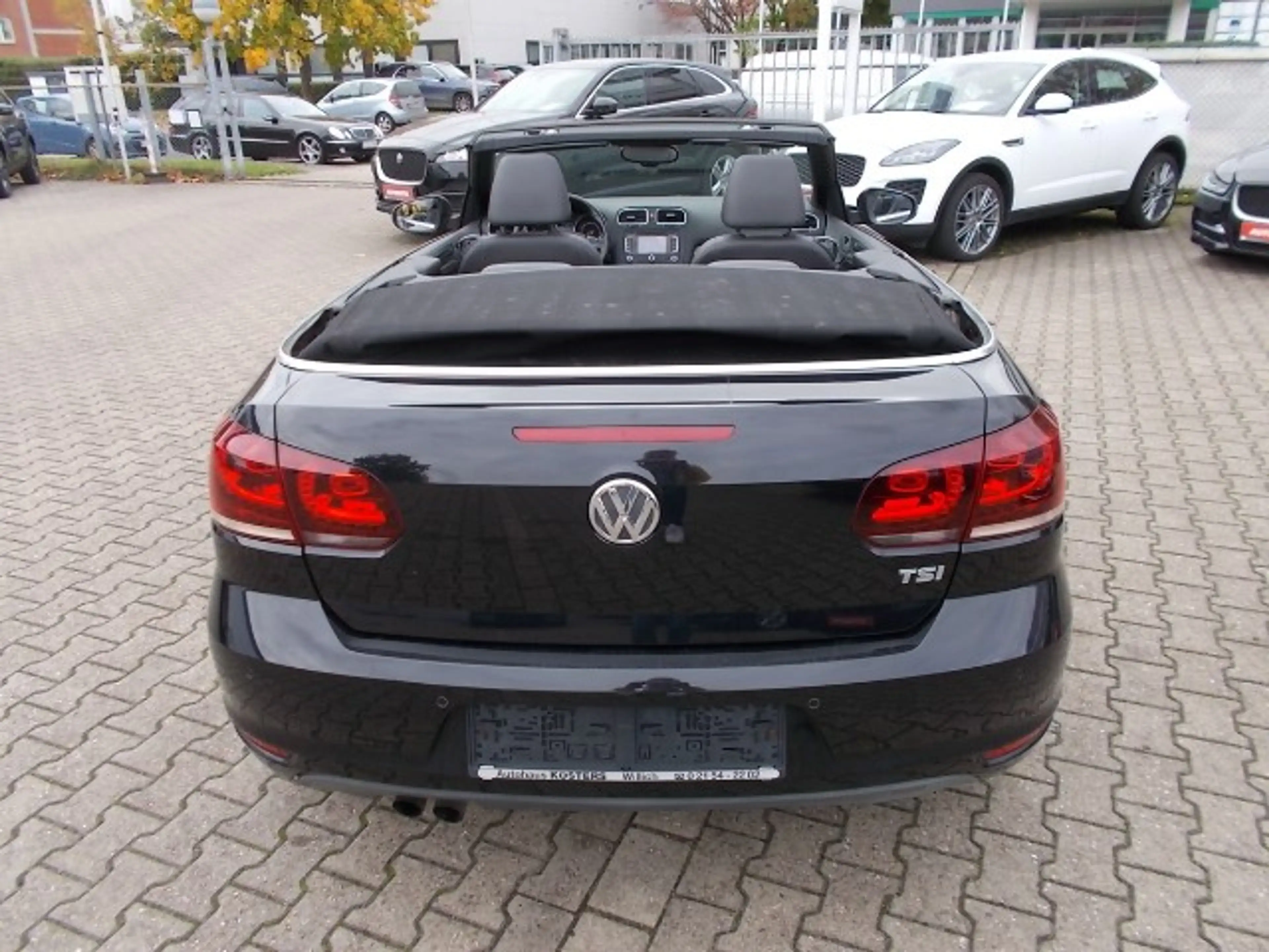 Volkswagen Golf Cabriolet 1.4 TSi, Leder, Navi, Xenon, SHZ, PDC, Alu18" — photo 6