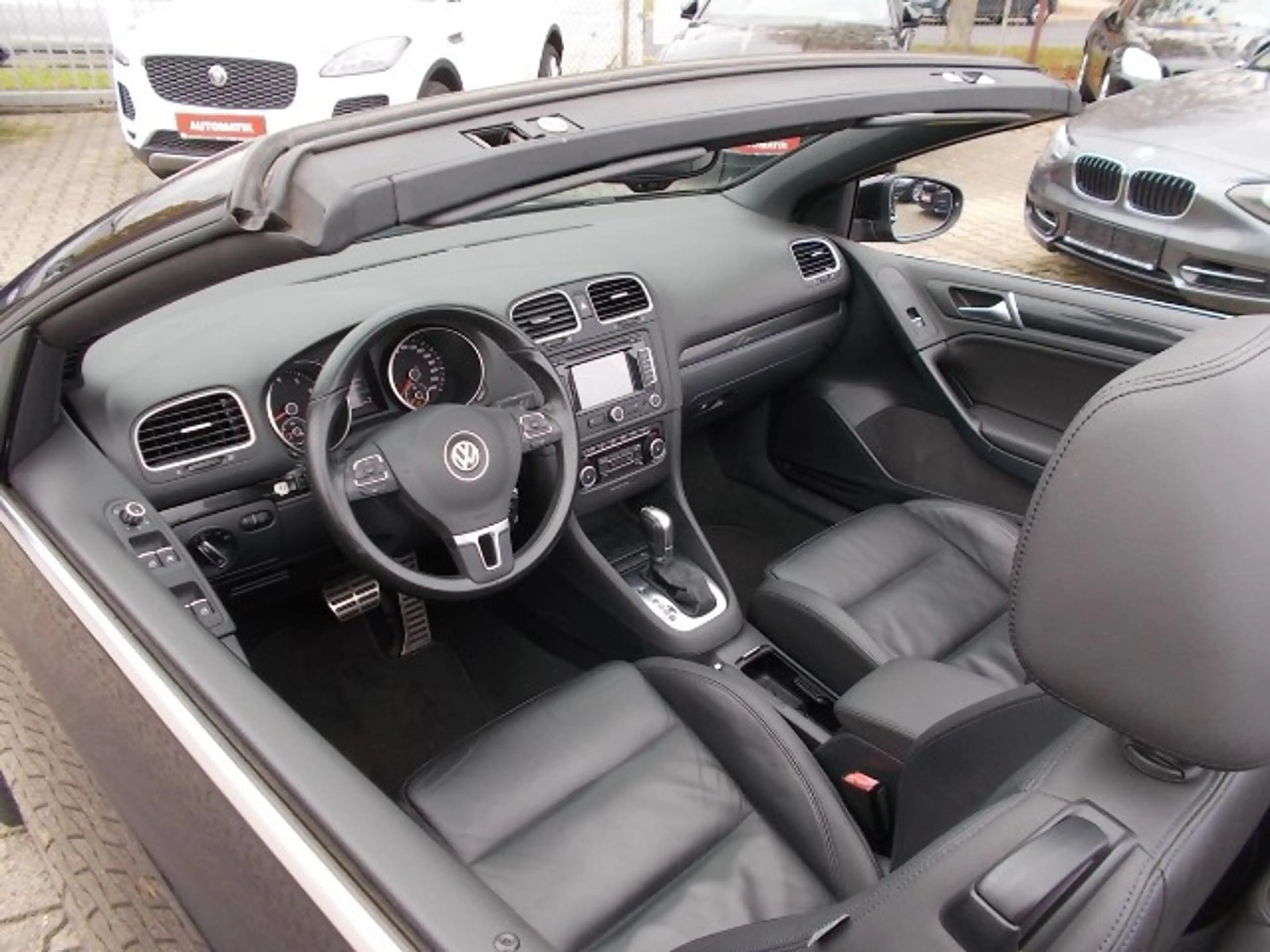 Volkswagen Golf Cabriolet 1.4 TSi, Leder, Navi, Xenon, SHZ, PDC, Alu18" — photo 12