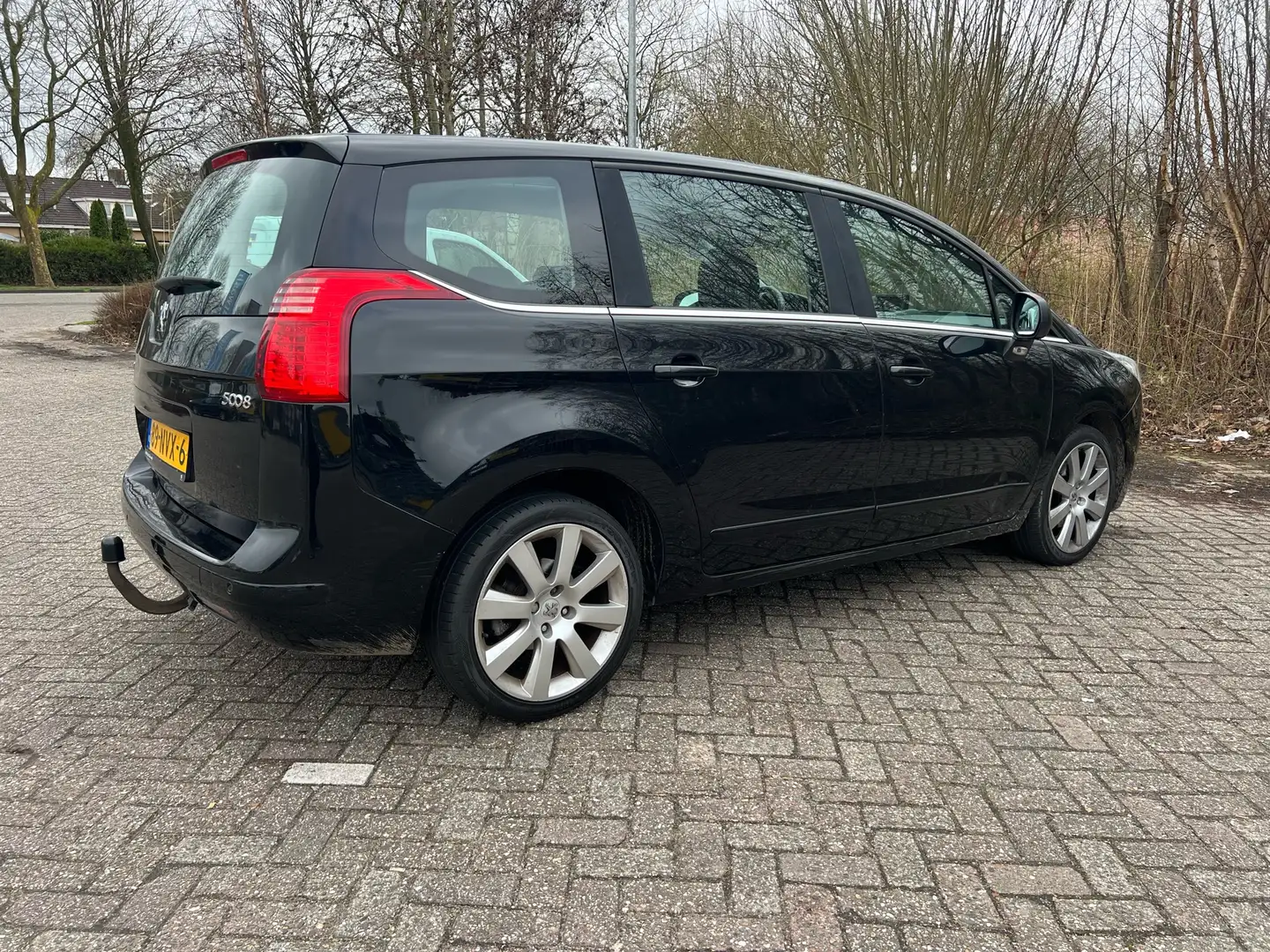 Peugeot 5008 155 THP Premium Zwart - 2