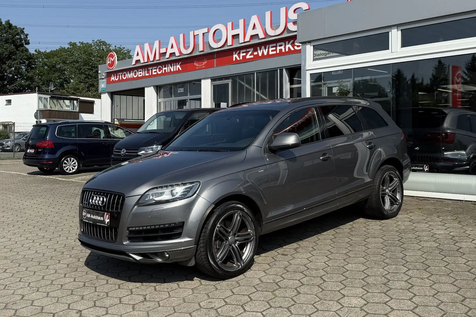 Audi Q7 4.2TDI Quattro *S-Line*7Sitzer*PanSD*AHK*ACC* Grau - 2