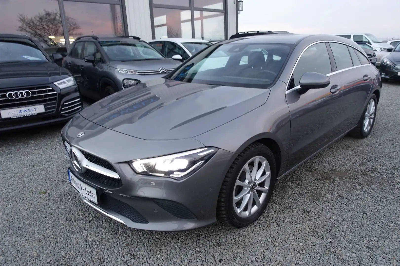 Mercedes-Benz CLA 180 Aut.LED NAV SITZH T-Leder Grau - 2