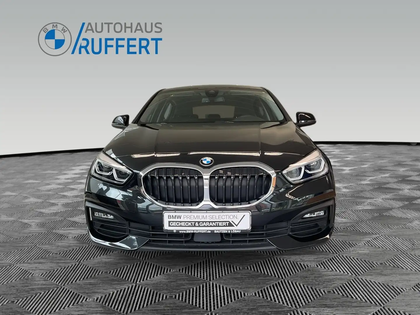 BMW 118 i Hatch Advantage DAB LED WLAN Tempomat Shz Czarny - 2
