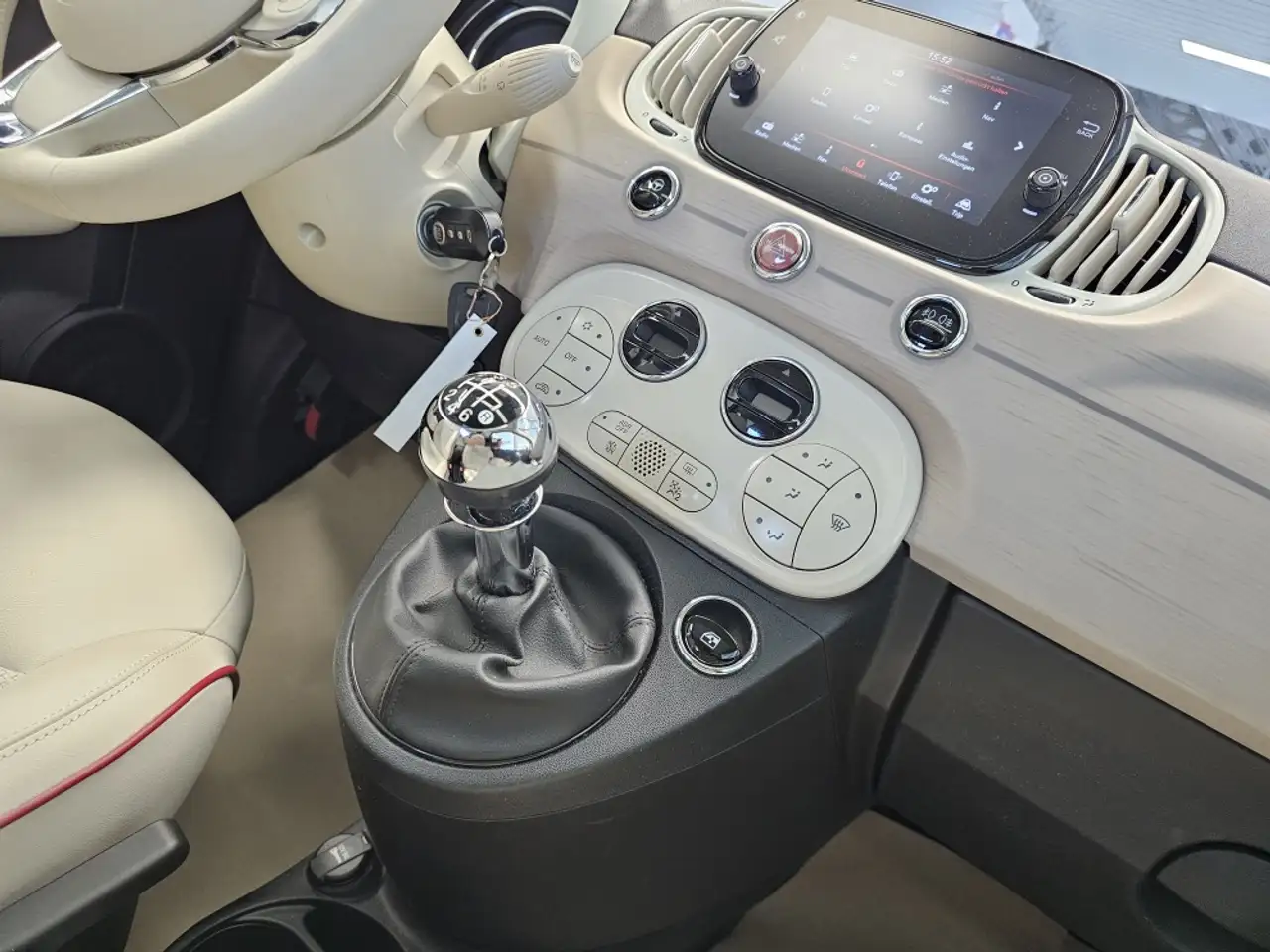 Fiat 500 DolceVita PDC,App-Connect,Pano,Alufelgen, миниатюра 8