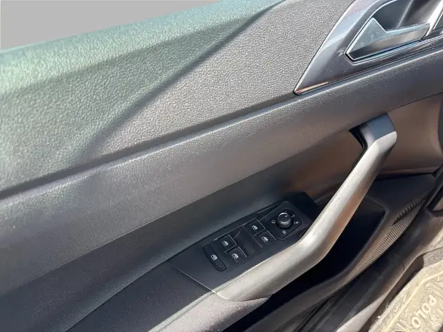Volkswagen Polo view 13