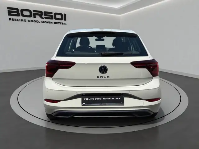 Volkswagen Polo view 4