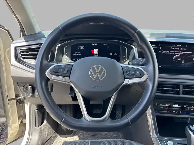 Volkswagen Polo view 10