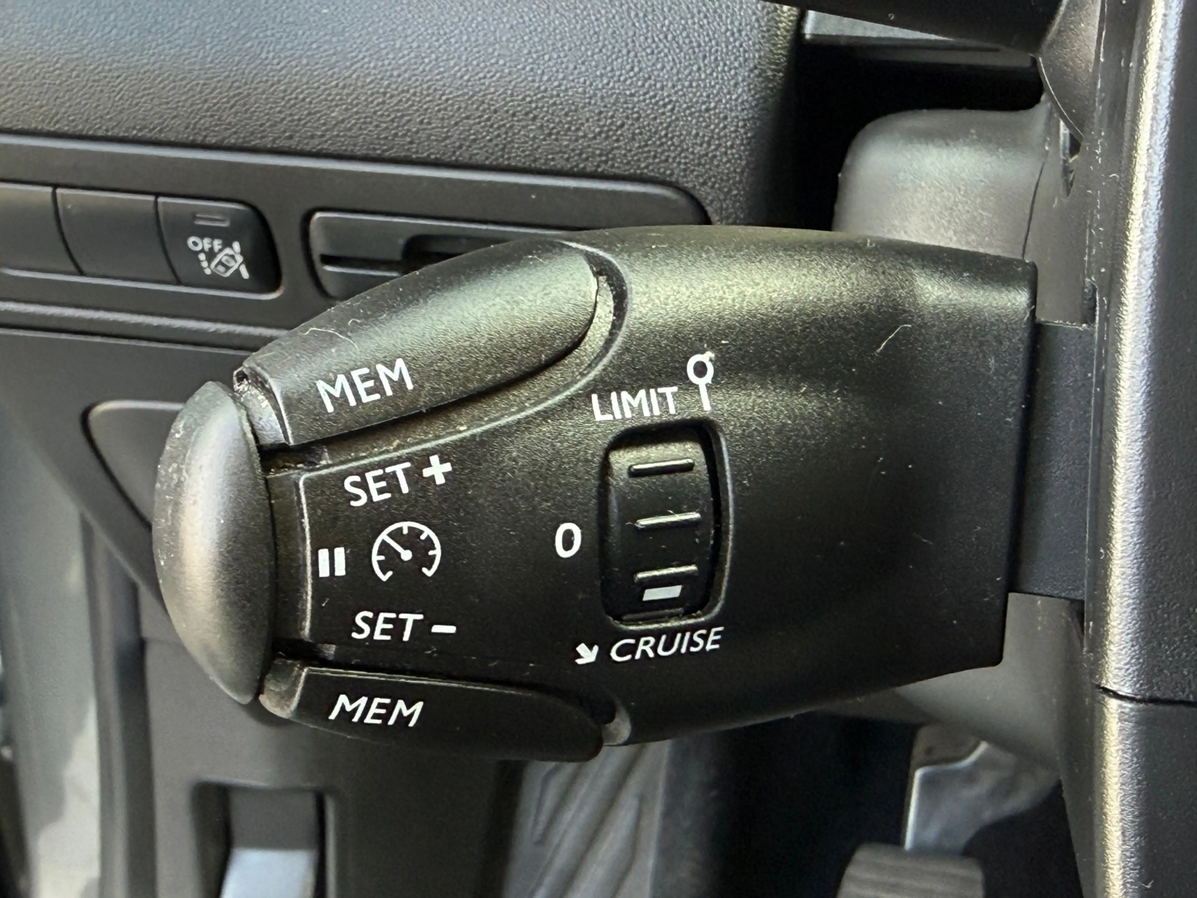 Citroen C3 Aircross 1.2 PT RIP CURL H6 GRIP CONTROL CARPLAY/ANDROID NI — photo 11