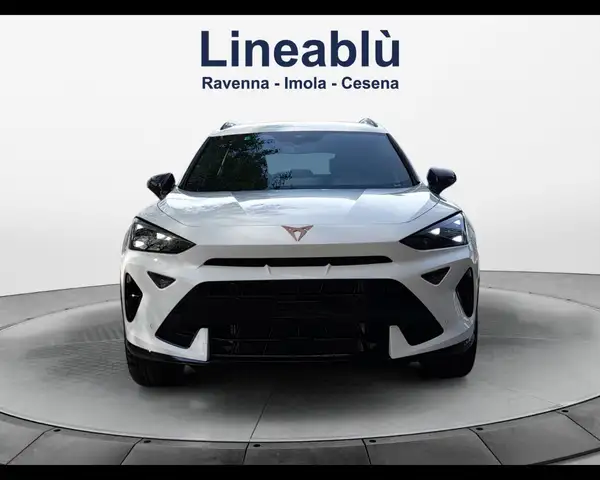 Cupra Formentor view 8