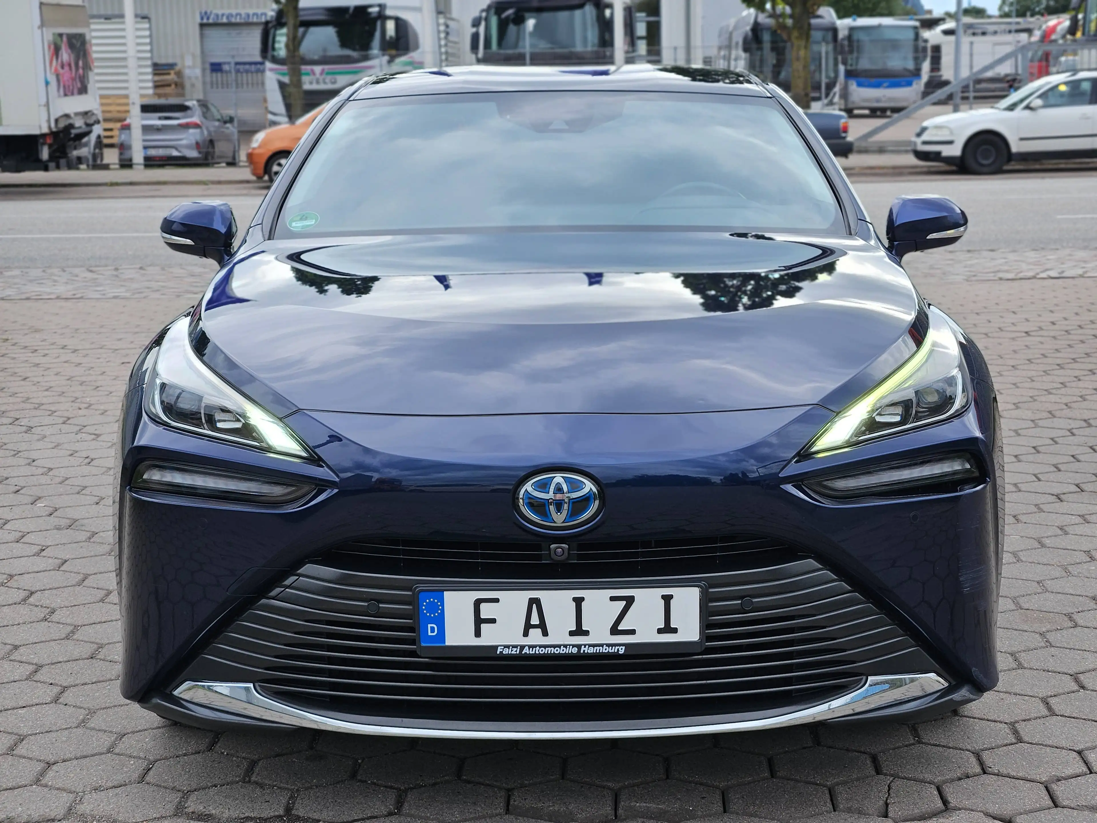 Toyota Mirai Leder TOP-Ausstattung 360° Kamera Navi Parktronik — photo 2