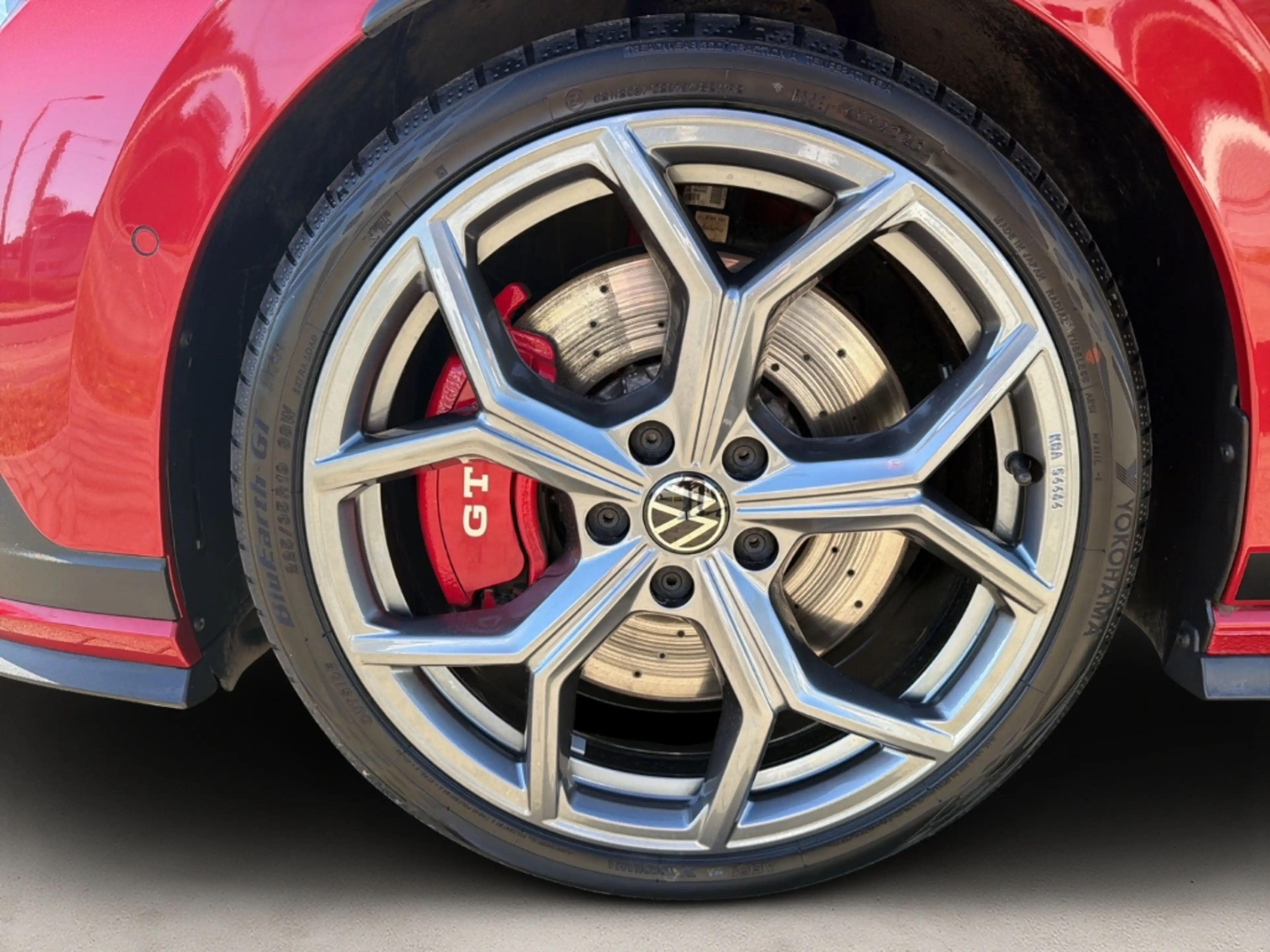 Volkswagen Golf GTI VIII Clubsport 2.0 TSI DSG Navi SHZ HUD HarmanKard — photo 7