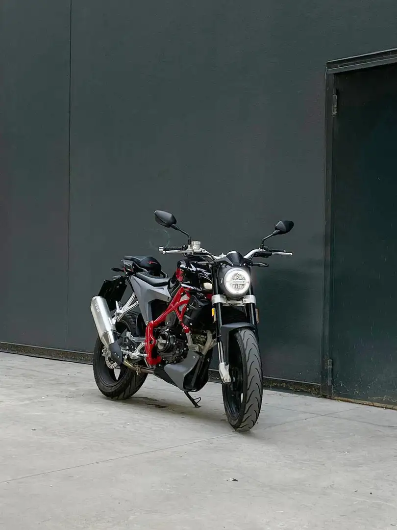 SWM Varez 125 nero e rosso Nero - 1