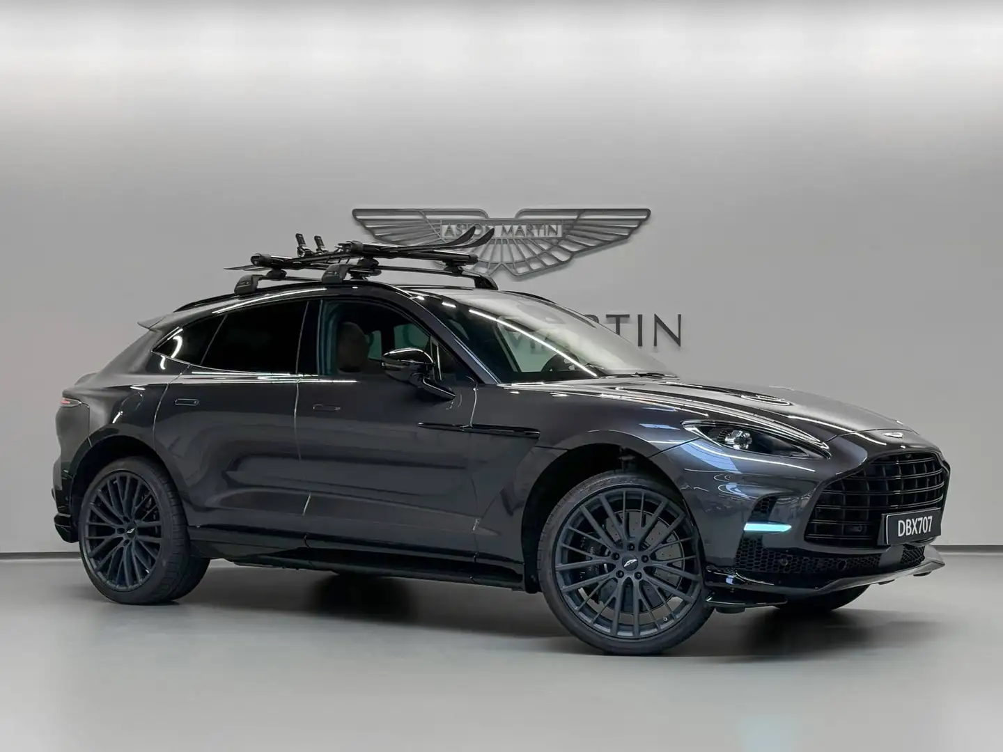 Aston Martin DBX 707 | NEW INFOTAINMENT | Aston Martin Brussels Schwarz - 1