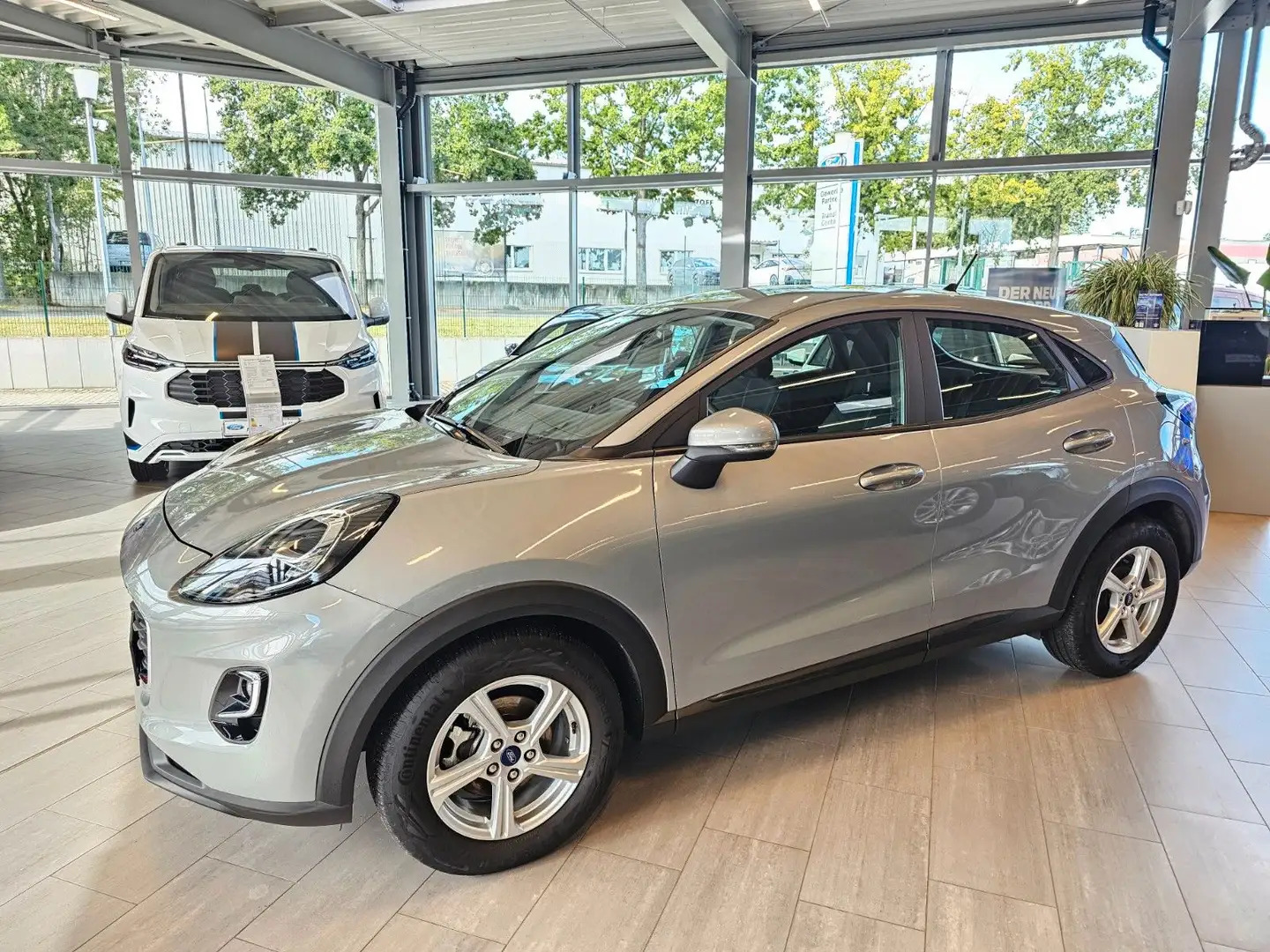 Ford Puma Cool & Connect Silber - 1