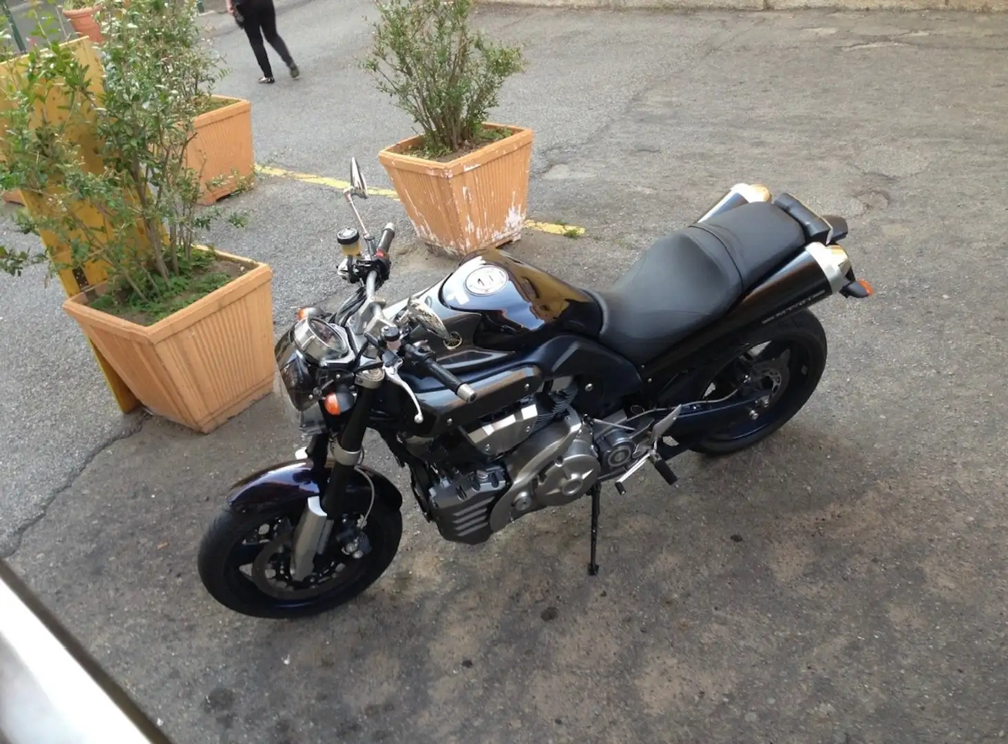 Yamaha MT-01 Azul - 2