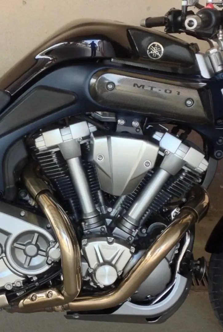 Yamaha MT-01 Azul - 1