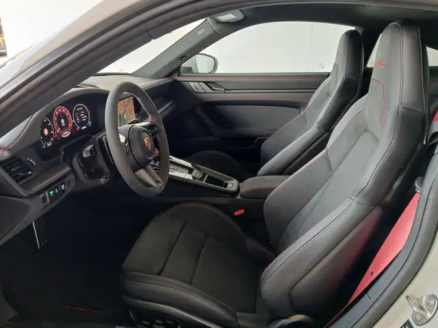 Porsche 911 Carrera 4 GTS Ansicht 23