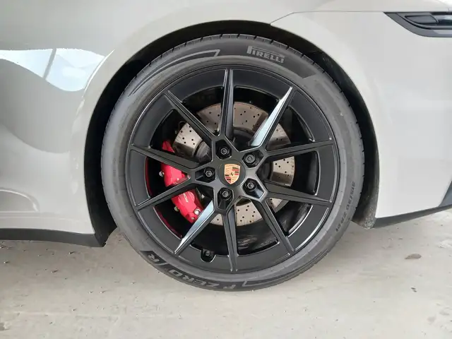 Porsche 911 Carrera 4 GTS Ansicht 31