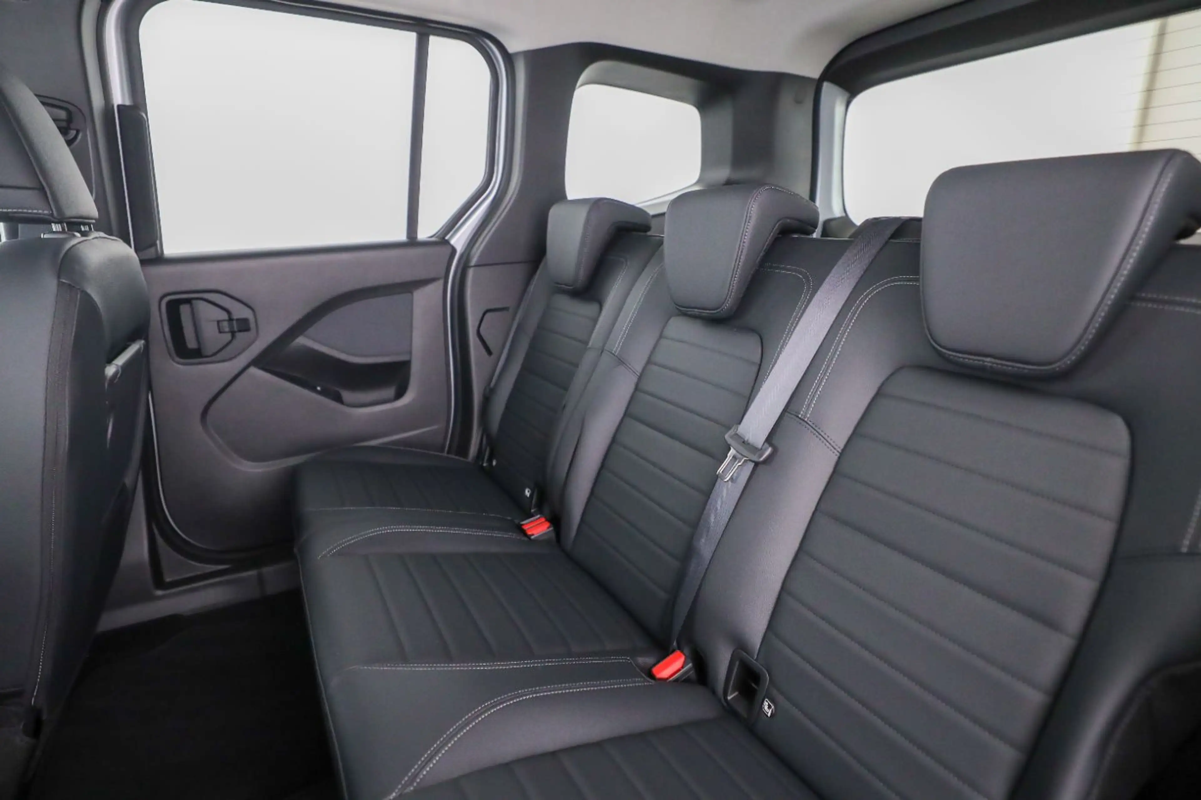 Mercedes-Benz T-Class T 180 d PROGRESSIVE Standard Aut. Navi Cam SHZ — photo 9