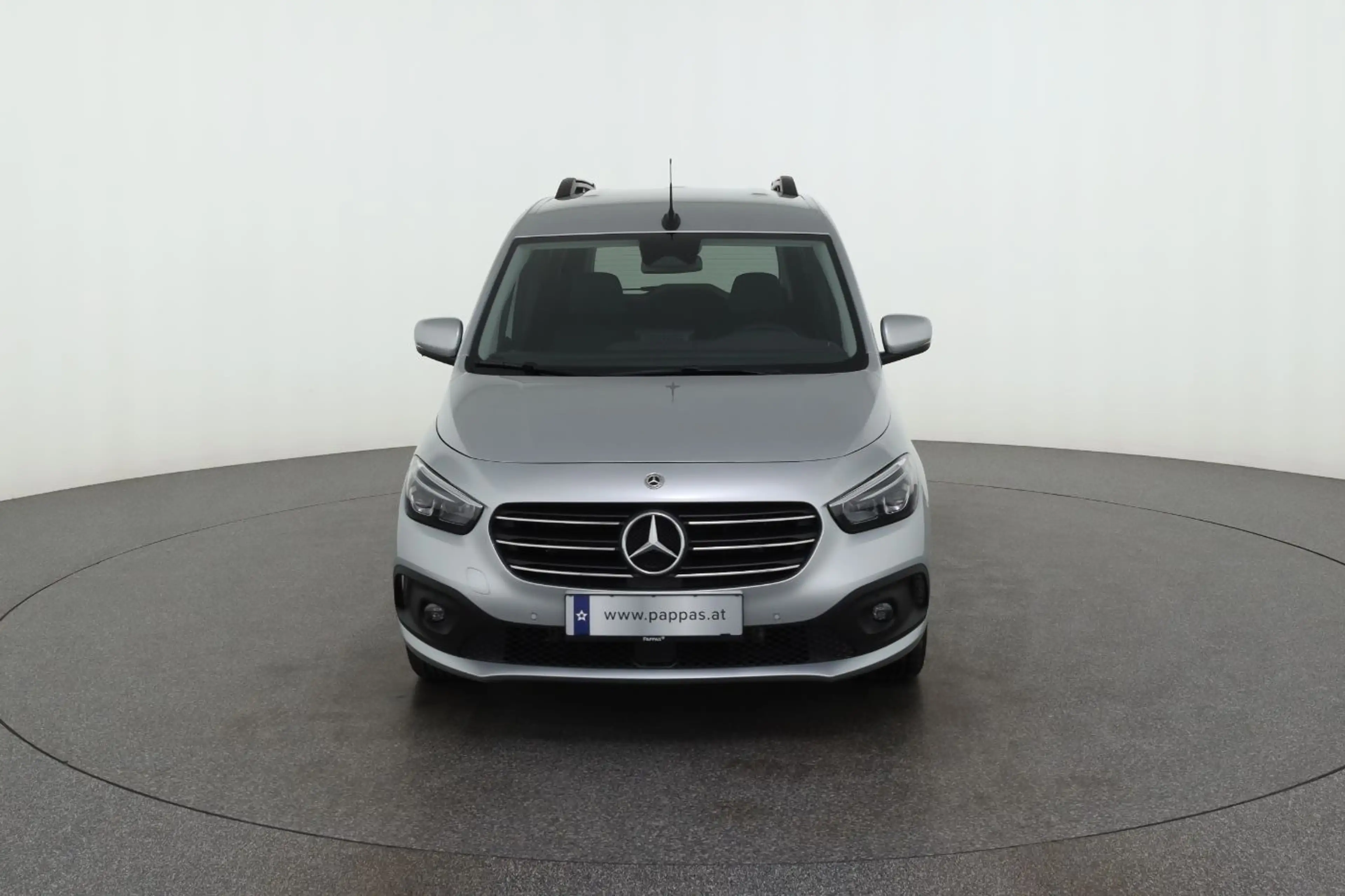 Mercedes-Benz T-Class T 180 d PROGRESSIVE Standard Aut. Navi Cam SHZ — photo 4
