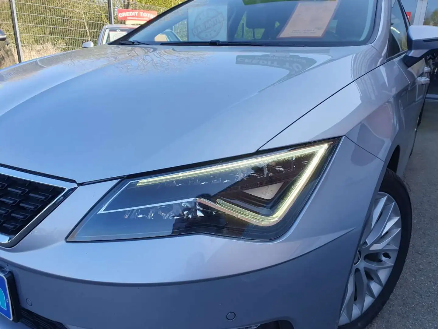 SEAT Leon 1.0 TSI 115CV MOVE ULTIMATE Gris - 2