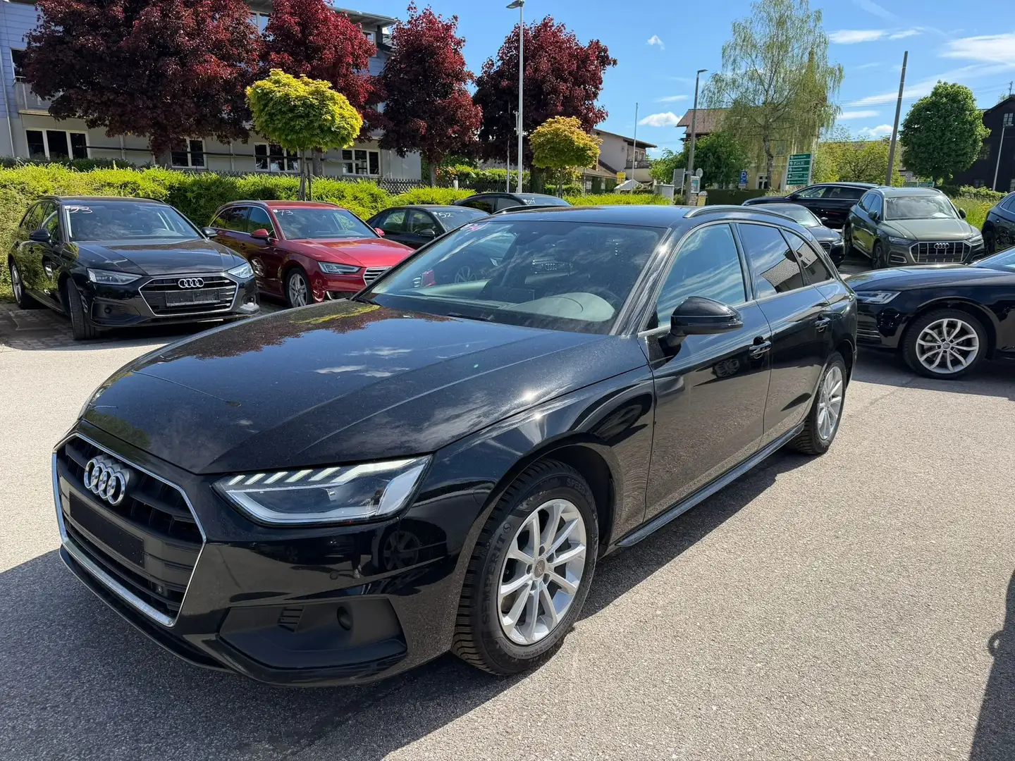 Audi A4 Av ACC,LED,Sprotsitze,Rückfk.AHK,Side Assist,VC Schwarz - 1