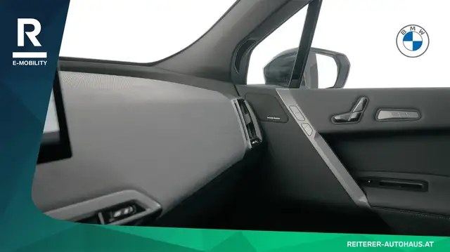 BMW iX M70 *2-Achs Luftfederung *Int. Aktivlenkung *AHK Ansicht 23