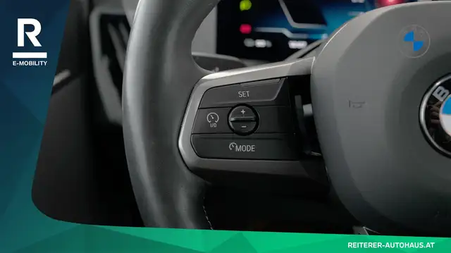 BMW iX M70 *2-Achs Luftfederung *Int. Aktivlenkung *AHK Ansicht 18