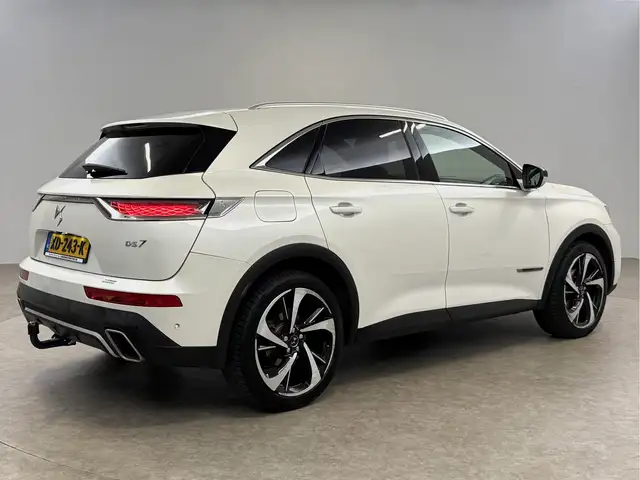 DS Automobiles DS 7 view 12