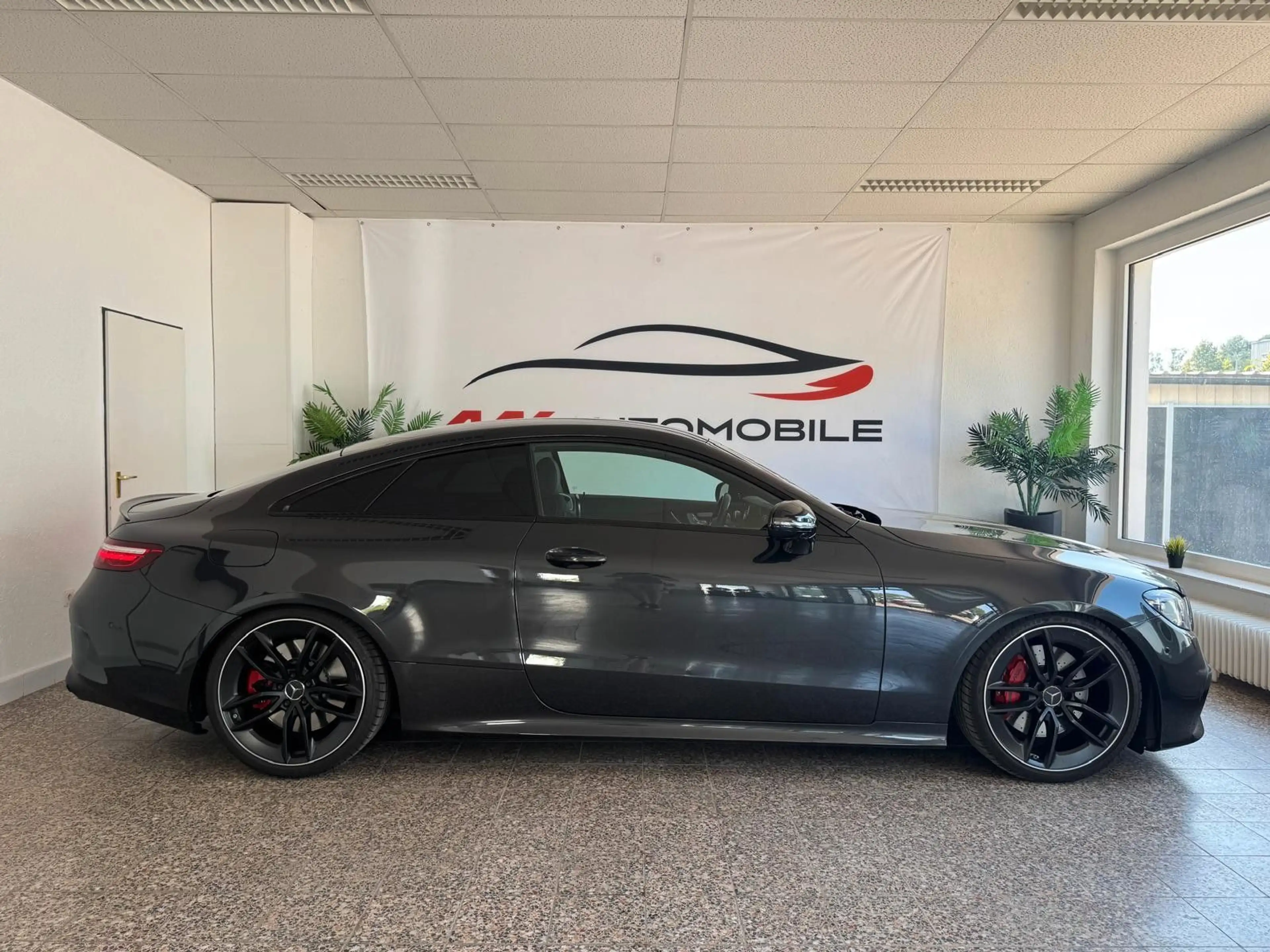 Mercedes-Benz E 450 Coupe 4 Matic AMG Burmester Multibeam 360° — photo 7