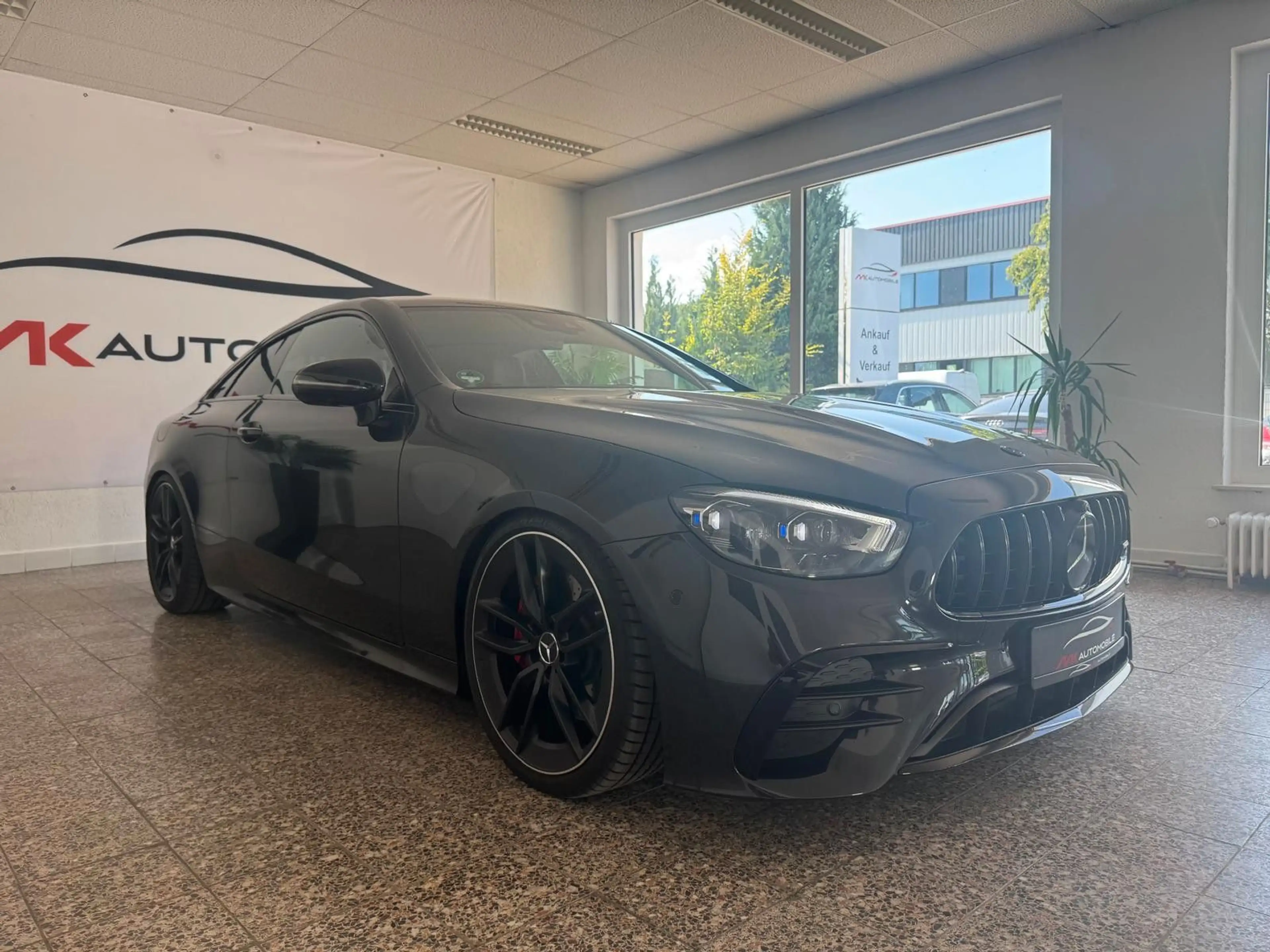 Mercedes-Benz E 450 Coupe 4 Matic AMG Burmester Multibeam 360° — photo 8