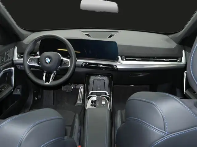 BMW X1 view 4