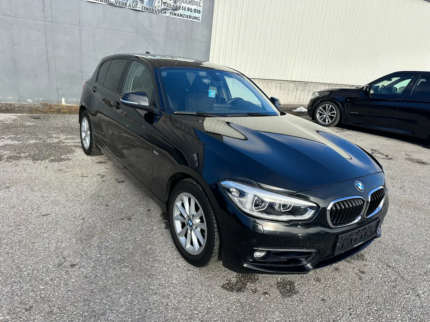 BMW 118 i Sport Line Pickerl 5/2026 Schwarz - 1