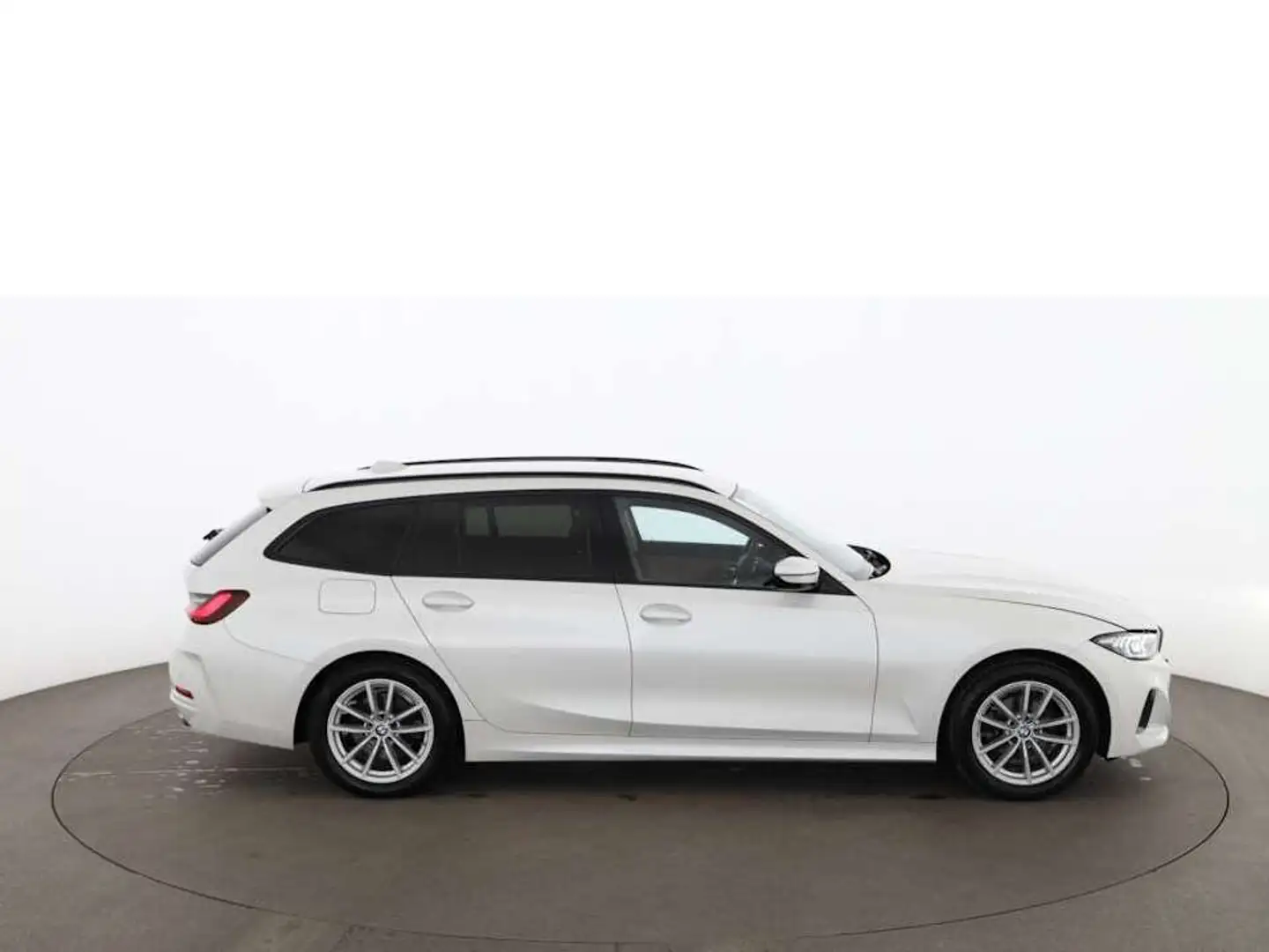 BMW 318 d Touring Aut LED DIGI-TACHO LEDER NAVI ASSIST Weiß - 2