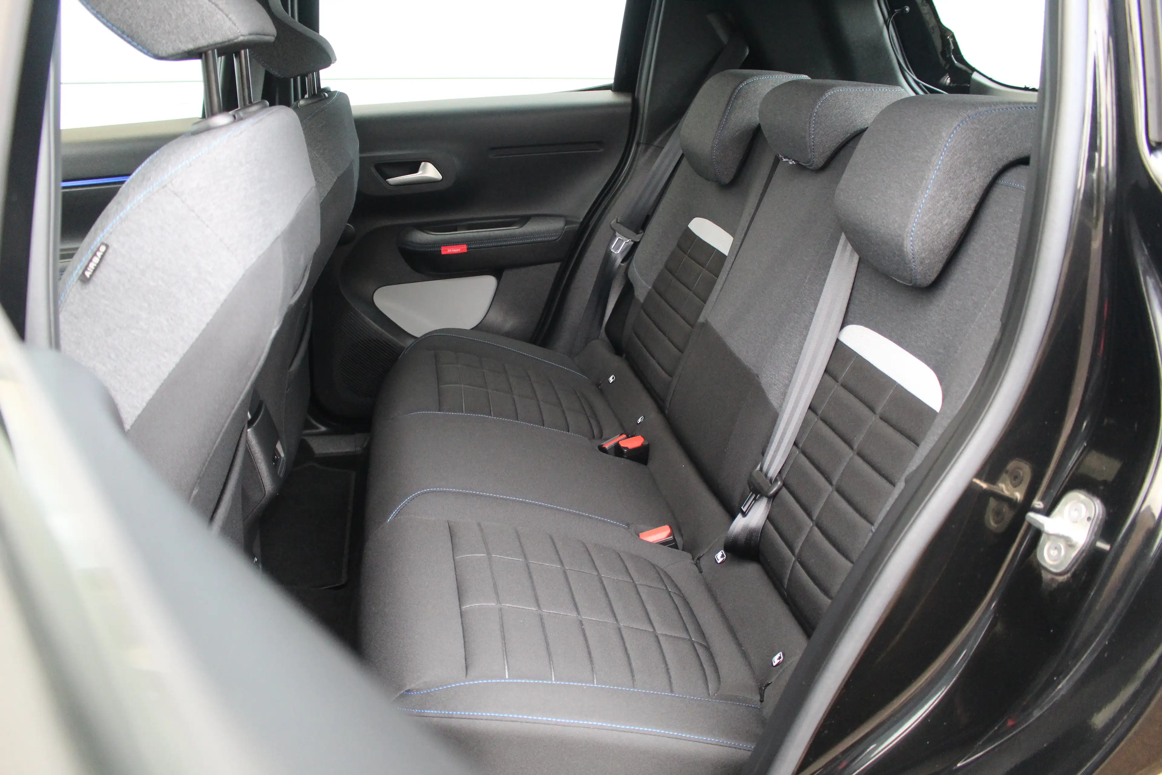 Citroen E-C3 Business 113pk Comfort Range 44 kWh | Airco | Comf — photo 4