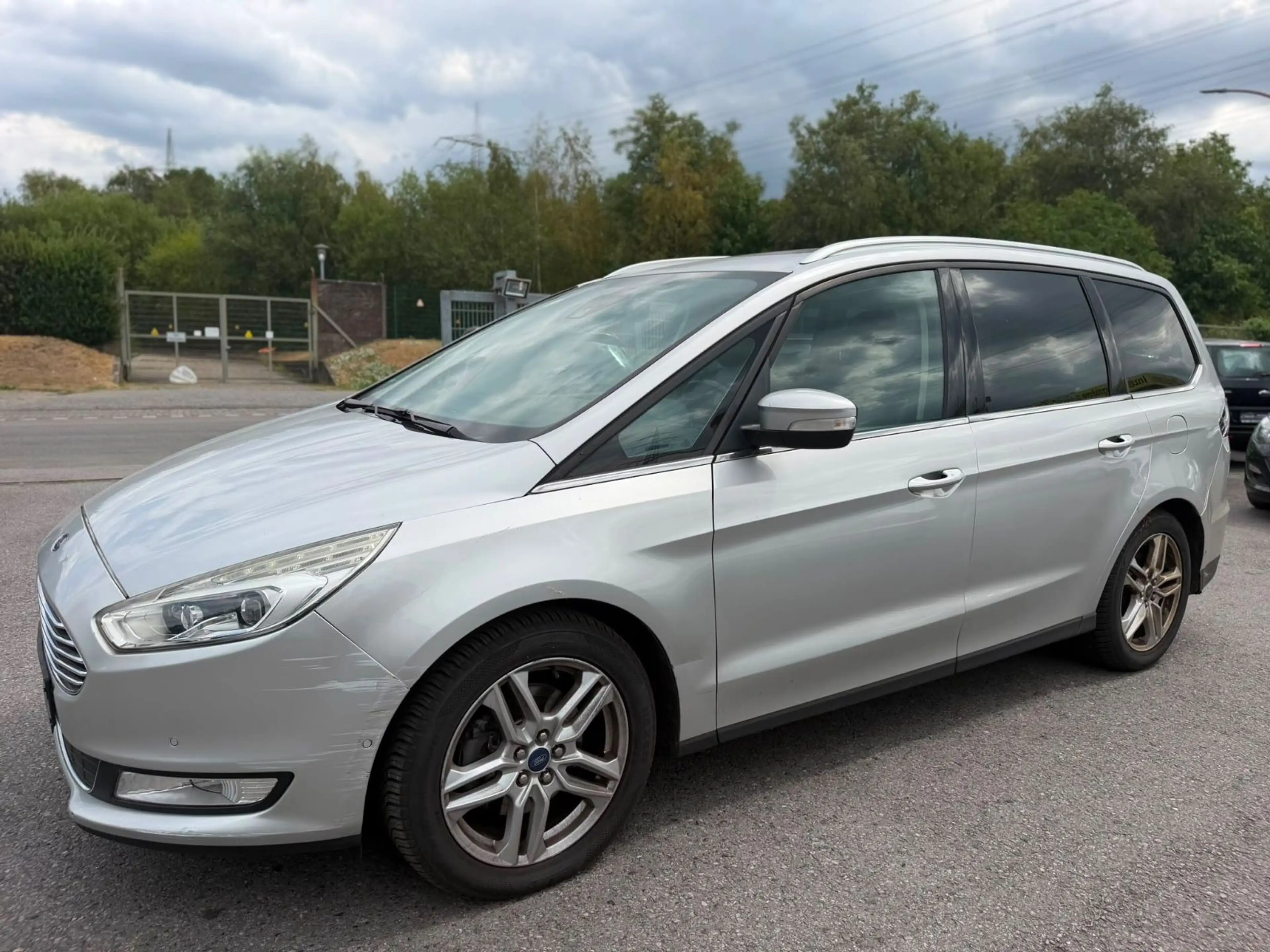 Ford Galaxy Titanium*AUTOMATIK*EURO 6* — photo 2
