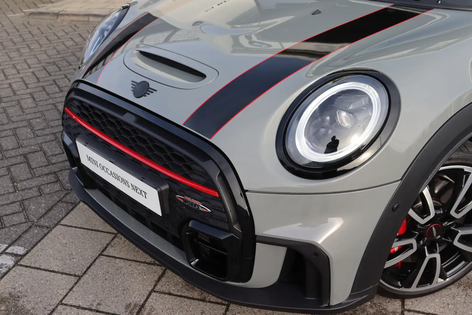MINI John Cooper Works Cabrio Automaat / JCW Sportstoel / Achteruitrijcamera / C Grijs - 2