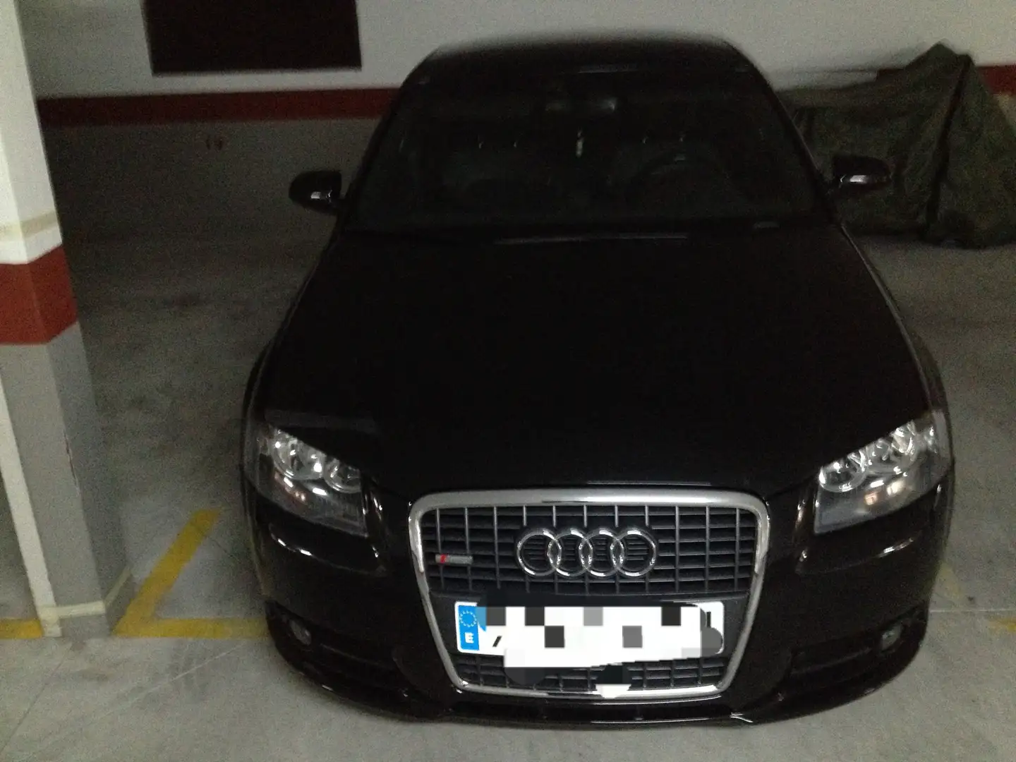 Audi A3 2.0TDI Ambiente DPF Negro - 1