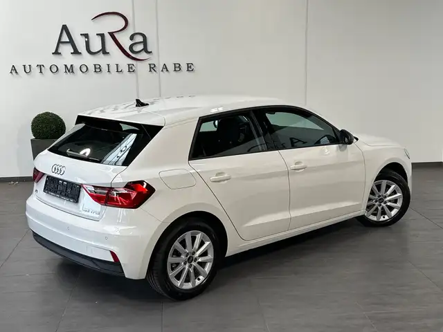 Audi A1 view 5