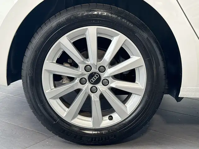 Audi A1 view 3