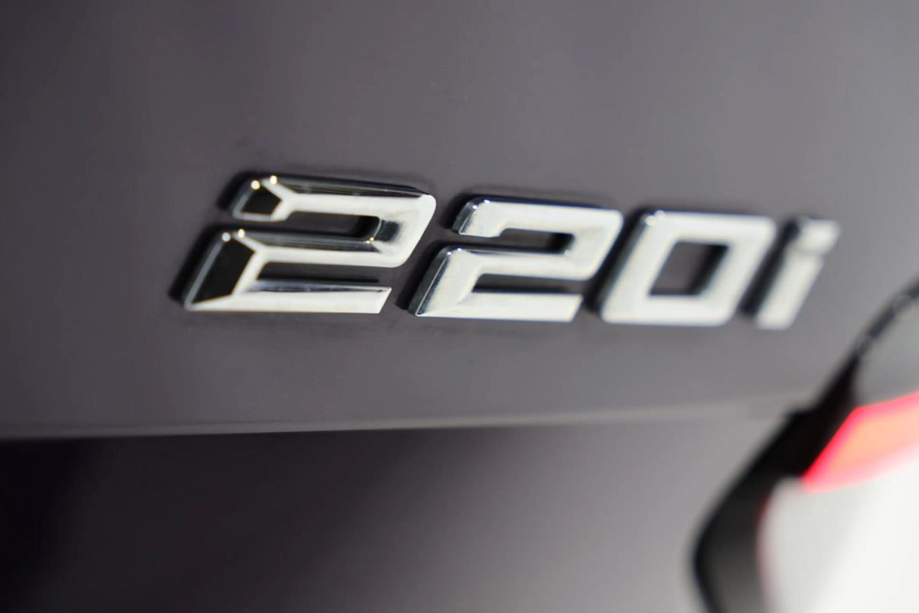 BMW 220 i - BVA 18 - LED - CUIR SPORT - GPS — photo 5