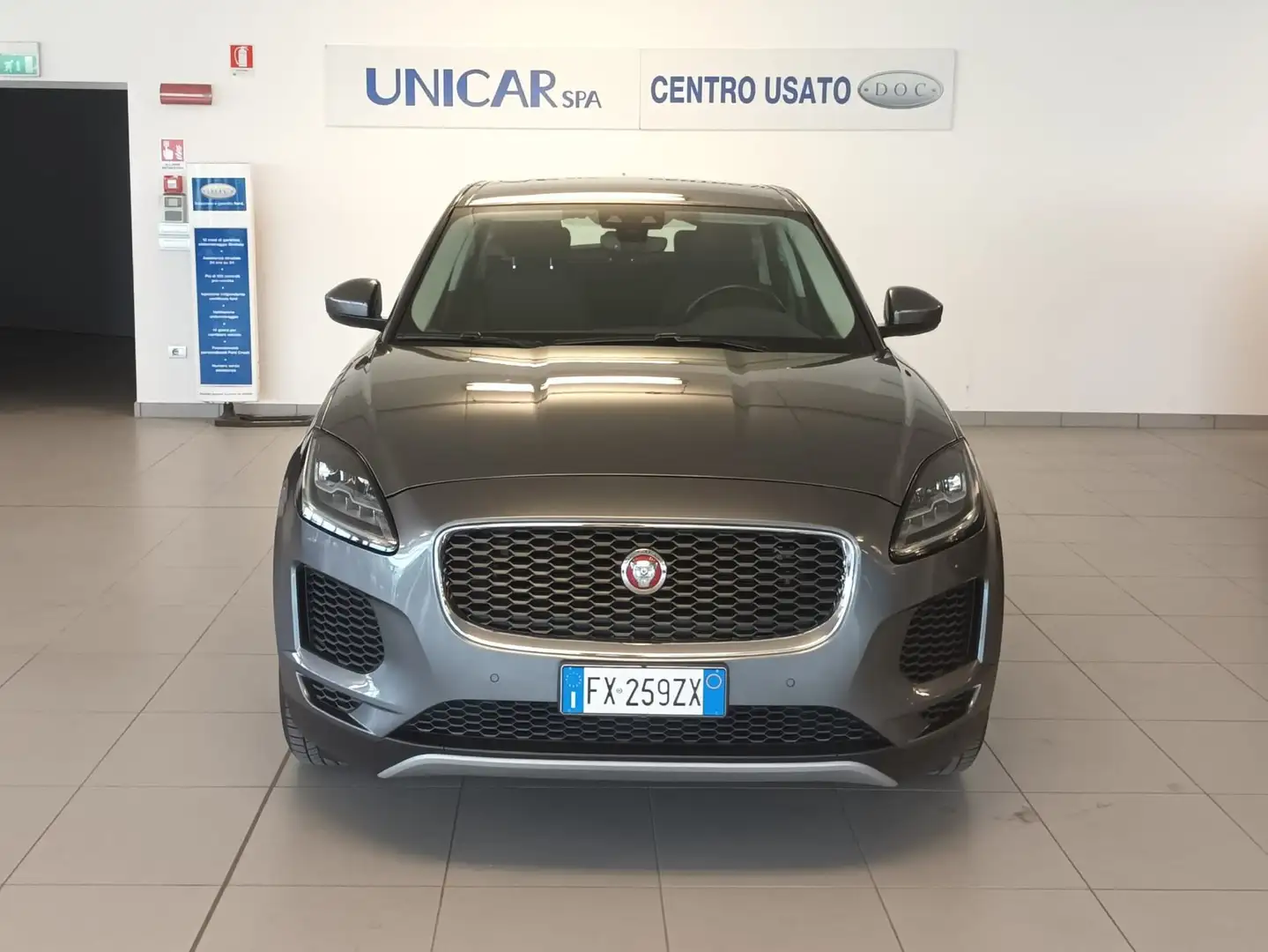 Jaguar E-Pace E-Pace 2.0d i4 awd 150cv auto my19 Grau - 2