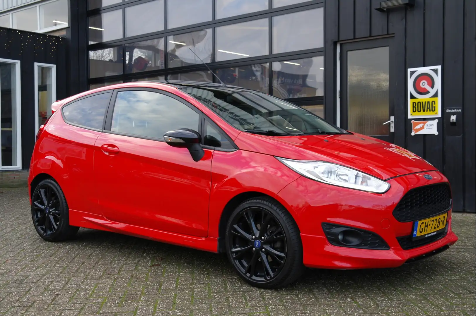 Ford Fiesta 1.0 EcoBoost Red Edition 141 PK | Clima | Cruise | Rouge - 1
