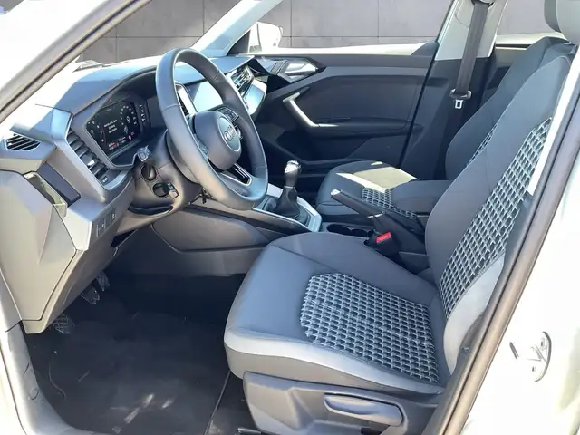 Audi A1 view 12