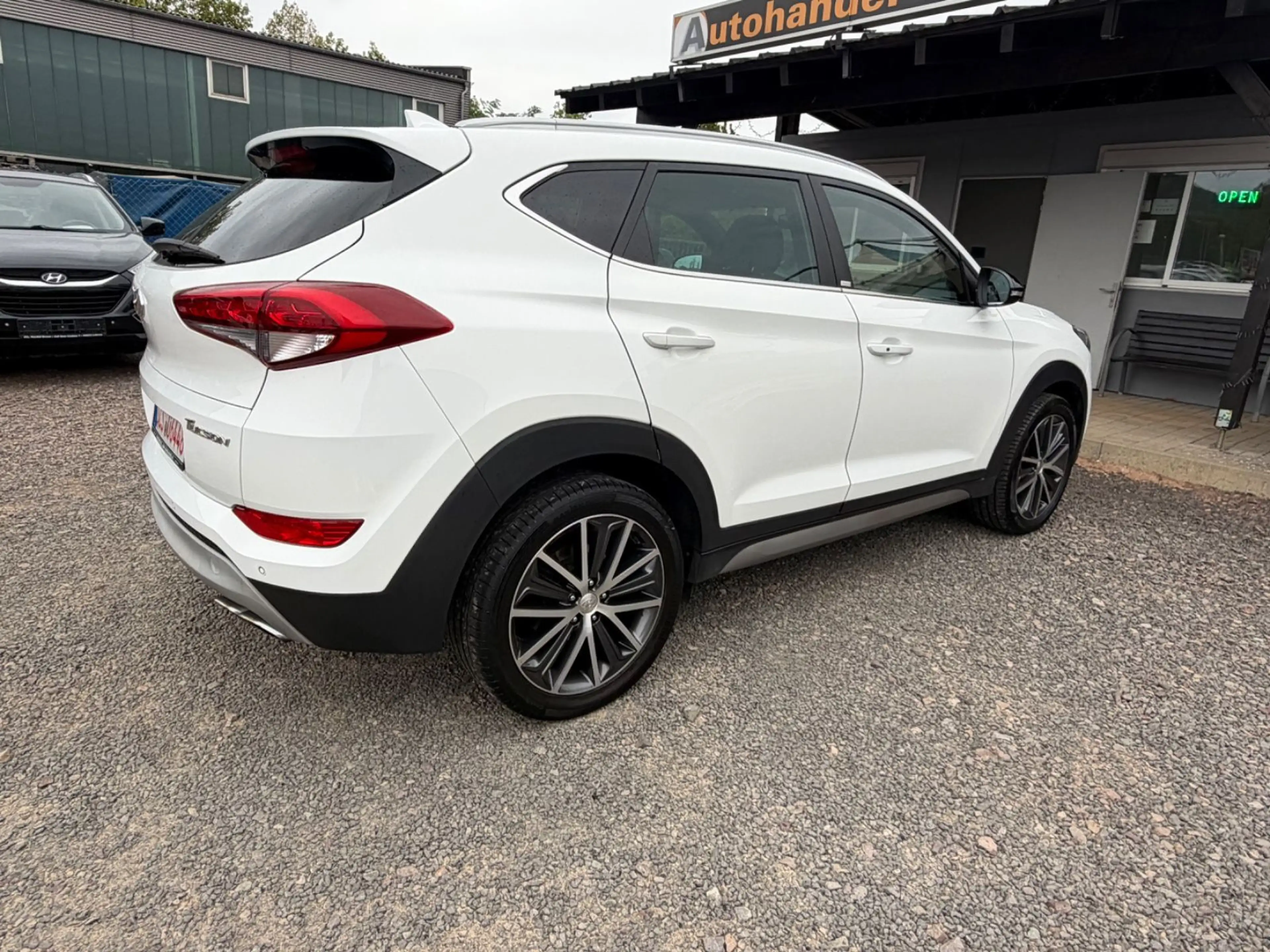 Hyundai TUCSON Passion *AHK* — photo 6