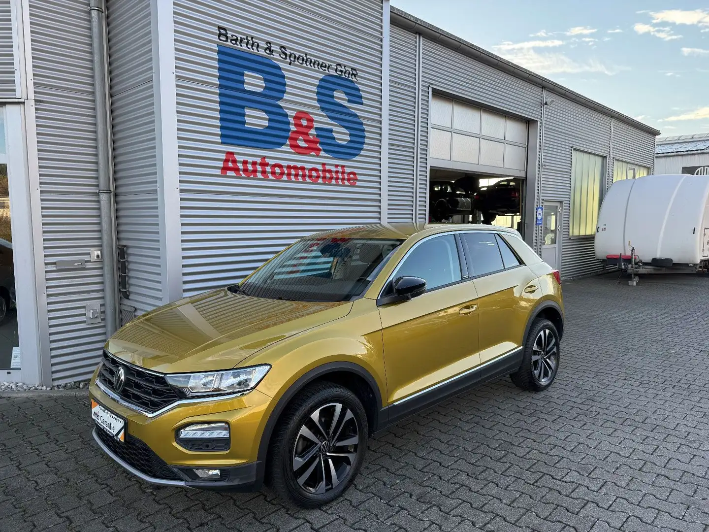 Volkswagen T-Roc United Gelb - 1