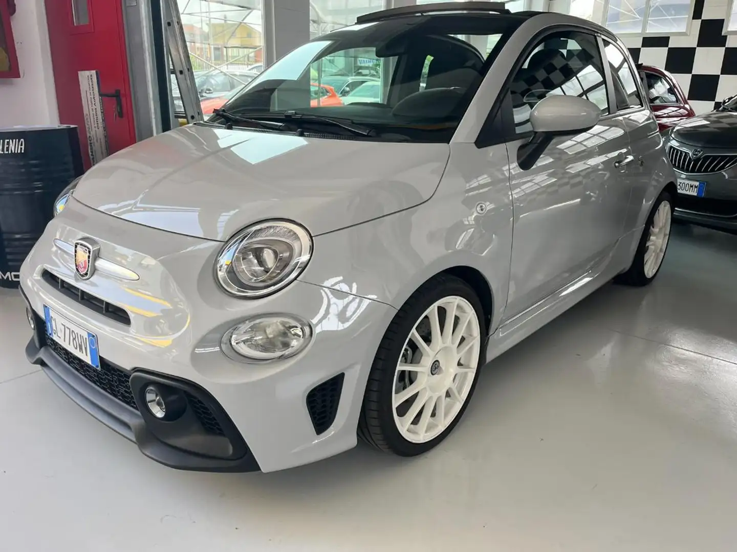 Abarth 595C 595 C 1.4 Turbo T-Jet 165 CV Grigio - 1