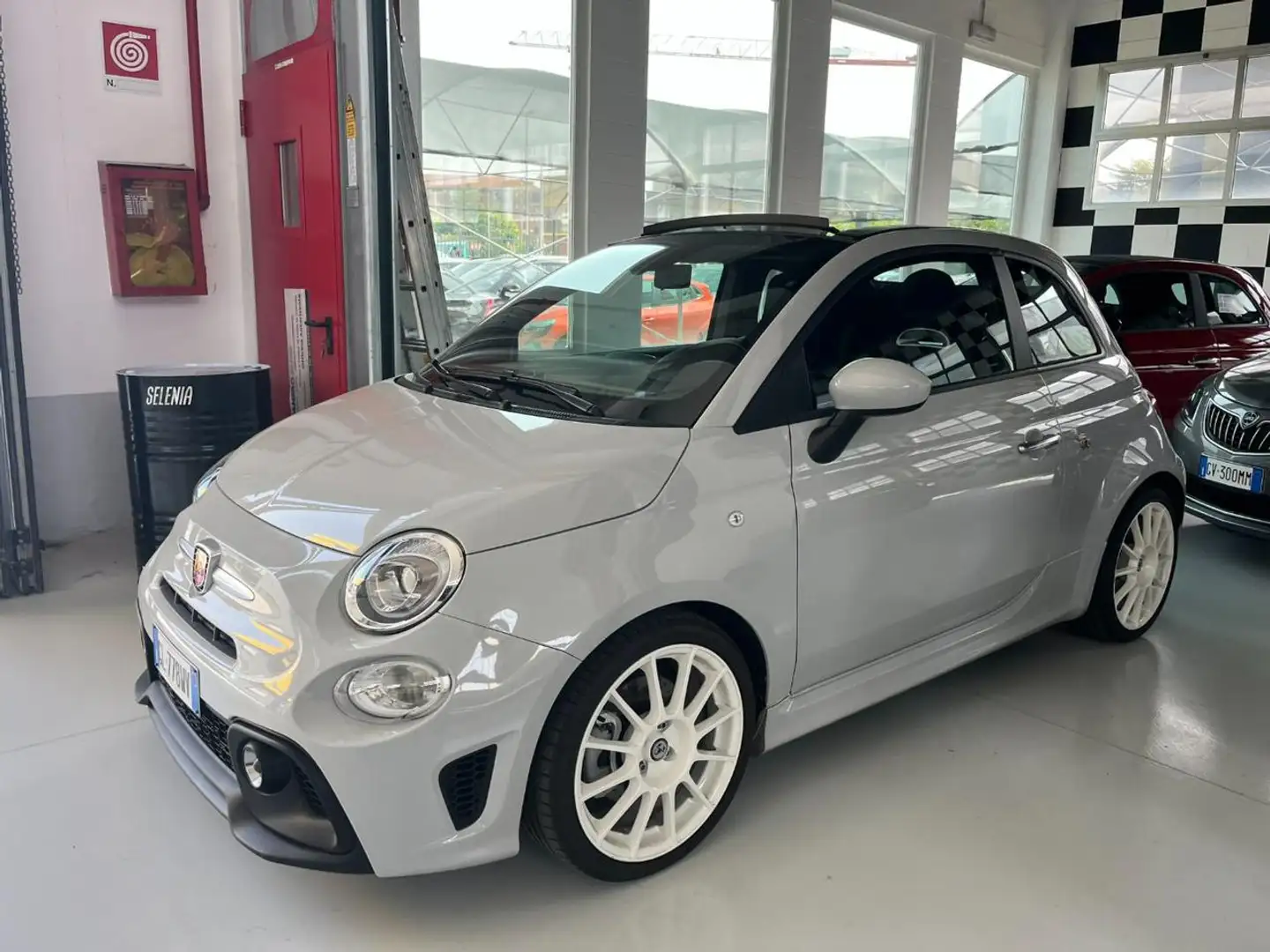 Abarth 595C 595 C 1.4 Turbo T-Jet 165 CV Grigio - 2