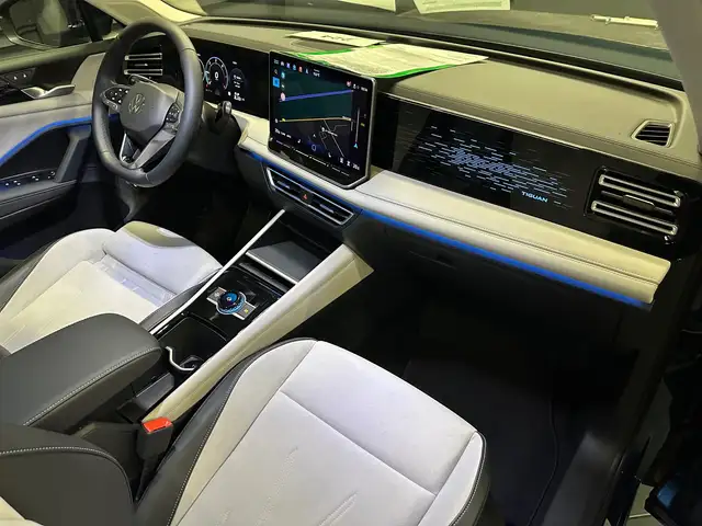 Volkswagen Tiguan view 11